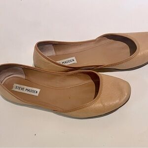 Steve Madden Brown Flat Sandals Size 8